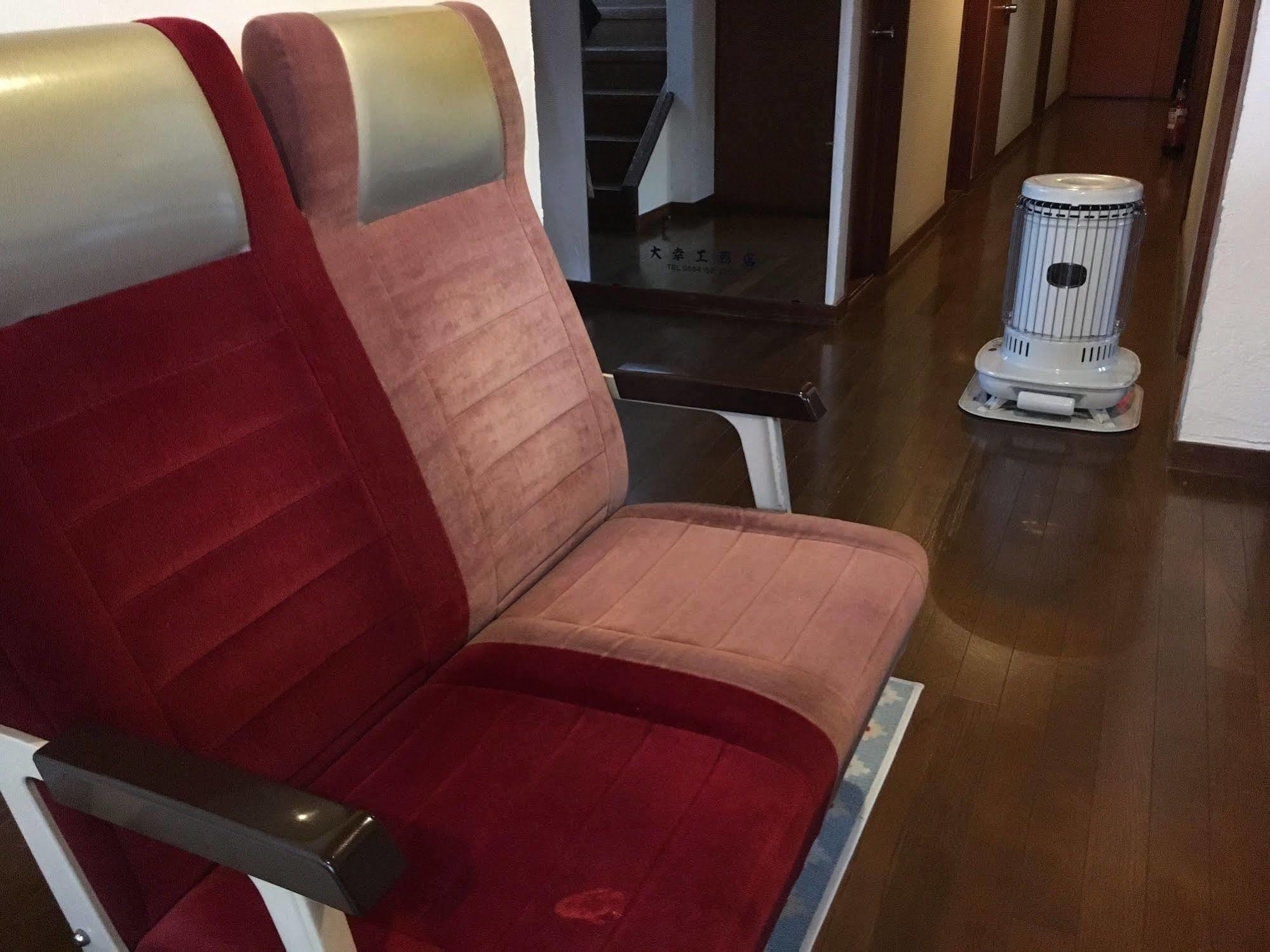 Teishaba Guesthouse&Cafe Fujiyoshida Zewnętrze zdjęcie
